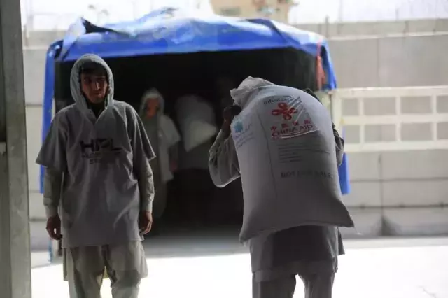 BM Dünya Gıda Programı, Çin'in Yardımını, Gıda Güvencesi Olmayan 70.000 Afgan'a Dağıttı