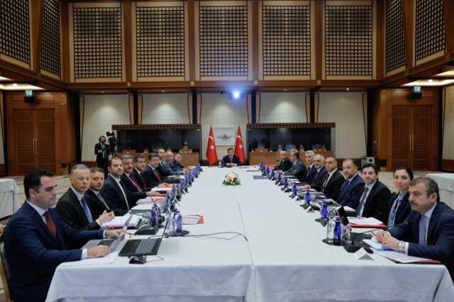 Külliye'deki ekonomi zirvesi sona erdi: Temel hedef enflasyonu tek haneye düşürmek