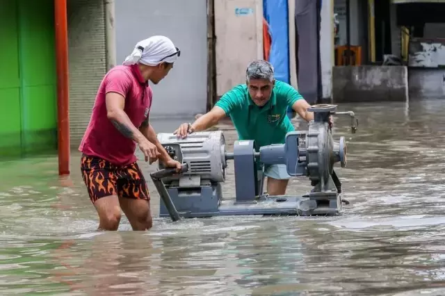 Doksuri Tayfunu'nun Vurduğu Filipinler'de 13 Kişi Hayatını Kaybetti