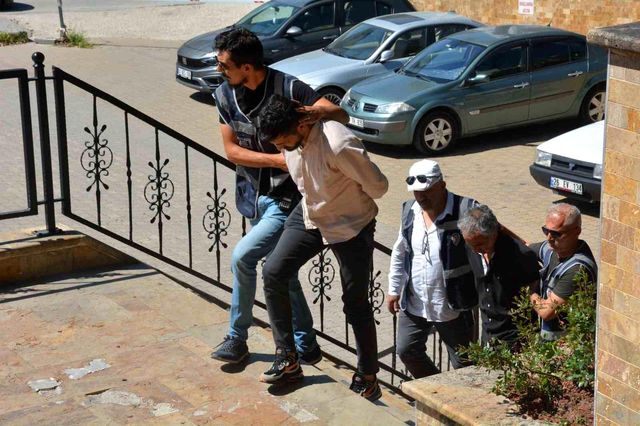 Sevgilisinin parmaklarını satırla kesti 1 saatte yakalandı