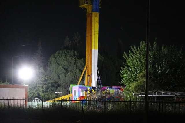 Lunaparkta salıncak önce savruldu sonra ağaca çarptı: 6 yaralı