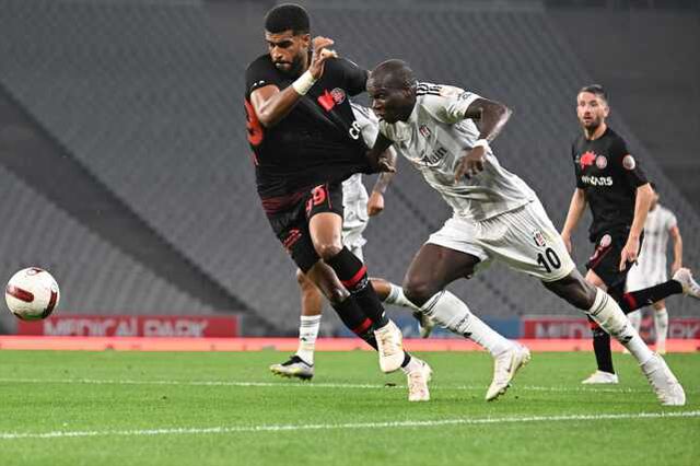 Rıdvan Dilmen, Beşiktaş'ın şampiyonluk şansını canlı yayında verdi! Tek bir şartı var