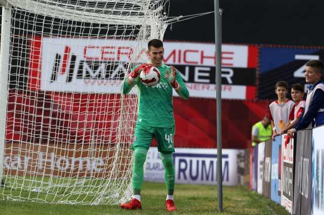 Dinamo Zagreb'den Fenerbahçe'yi çıldırtan talep! Livakovic'in İstanbul'a gelişi suya düşebilir