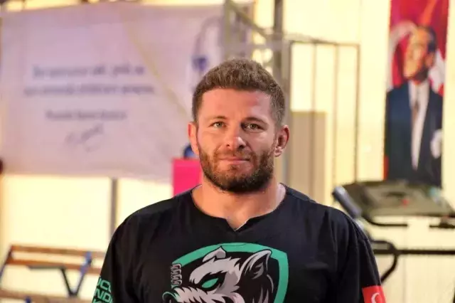 Başpehlivan İsmail Balaban, Fotoğraf Tartışmasını ve Yaşadığı Zorlukları Anlattı