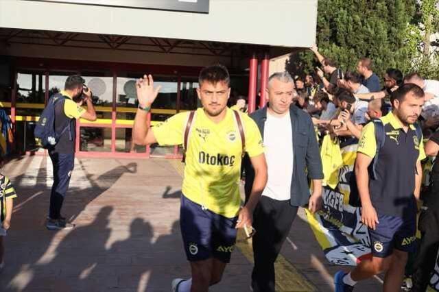 Cengiz Ünder'e 'Süper Lig'in en iyi yerlisi kim?' diye soruldu! Hiç düşünmeden cevap verdi