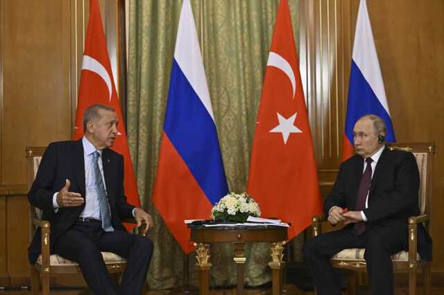 Son Dakika: Soçi'deki Erdoğan-Putin zirvesi başladı! İki liderden görüşme öncesi önemli mesajlar