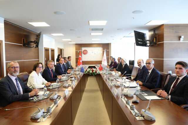 Yabancılara Yönelik Sosyal Uyum Yardımı Projesi imzalandı