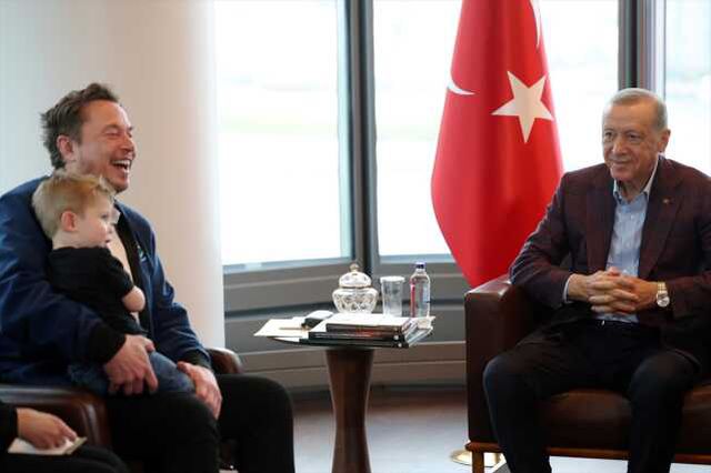 Görüşmeye çocuğuyla geldi! Cumhurbaşkanı Erdoğan'dan Elon Musk'a 'Teknofest' daveti