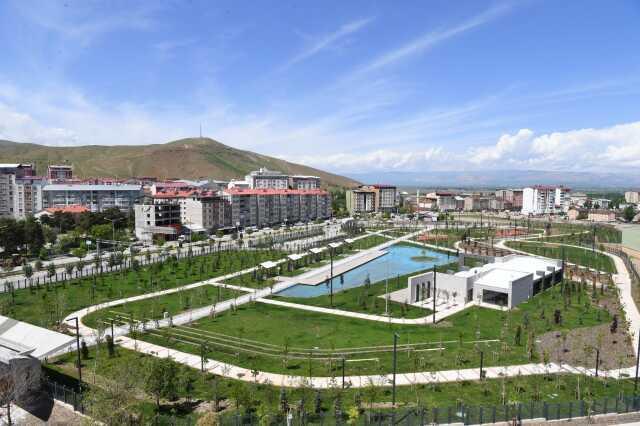 Başkan Asya, Muş'un Geleceğini 'Mega Projeler' Programında Paylaştı (1)