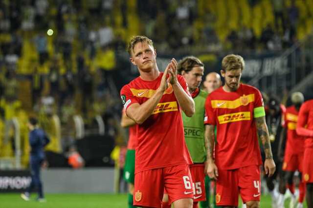 Fenerbahçe'nin Avrupa zaferi Danimarka'da büyük ses getirdi! Mağlubiyeti 2 kelimeyle özetlediler