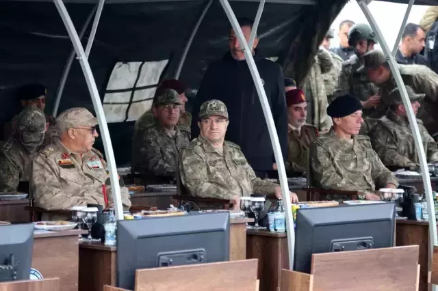 Türk komandolarından dosta güven düşmana korku salan tatbikat