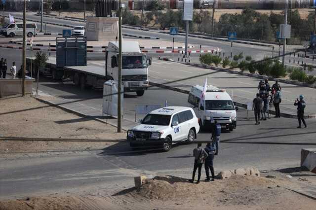 Son Dakika! Refah Sınır Kapısı açıldı! Yardım tırları Gazze'ye gidiyor