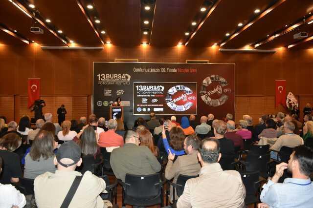 BursaFotoFest, 13. Kez 'Yüzyılın İzleri' Temasıyla Kapılarını Açtı