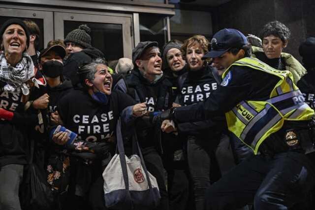 ABD Kongre Binası yakınında dev Gazze protestosu! Ateşkes çağrısı yapan onlarca kişi gözaltına alındı
