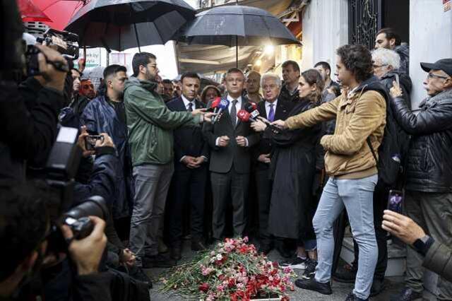 CHP lideri Özel, Hrant Dink'in öldürüldüğü yerden çağrı yaptı: İyi insanlar, çağrıldığınızda koşun gelin, sokaklara gelin, meydanlara gelin