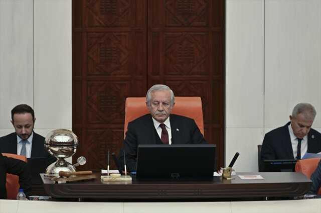 TBMM Genel Kurulu Gergin Başladı