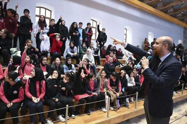 Türkiye Gençlik Vakfı'ndan ödüllü yarışma! 300 bin genç aynı anda kitap okuyacak