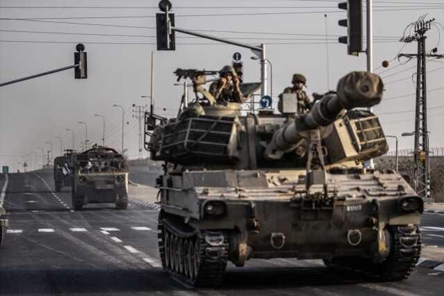 Tanklarını Gazze Şeridi'nin güneye yollayan İsrail ordusundan Filistinlilere tahliye emri