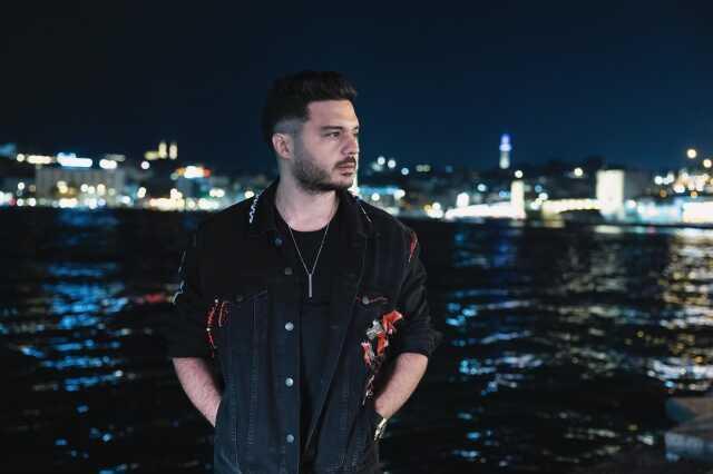 Ünlü şarkıcı İlyas Yalçıntaş 'Ramsay Hunt' sendromuna yakalandı! İşitme ve denge sorunu yaşıyor