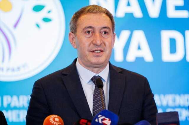 DEM Partili Tulay Hatımoğulları Oruç, Özgür Özel'e 'CHP'nin Eş Başkanı' dedi