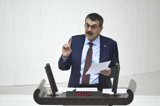 Bakan Tekin'e TBMM'deki 'tarikat' çıkışı soruldu: Politik değil hukuki bir konu