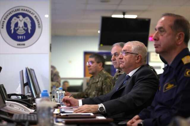 Bakan Güler, Irak ve Suriye'deki hava harekatlarına katılan pilotlara seslendi