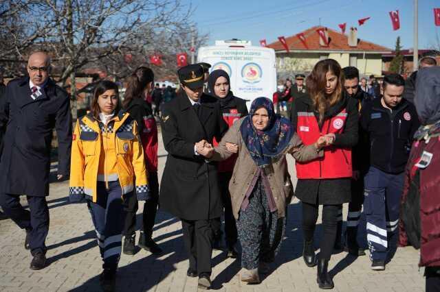 Yüreğimize kor olup düştüler! Şehitlerimize 6 ilde 6 veda