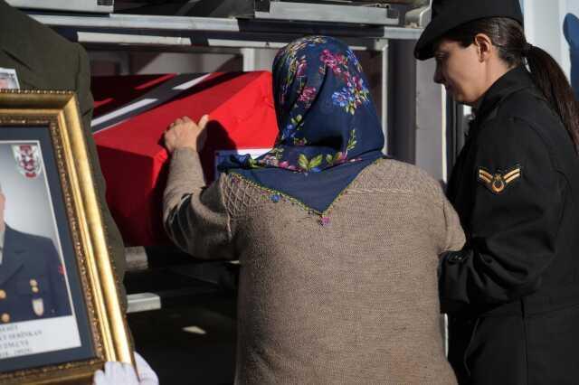 Yüreğimize kor olup düştüler! Şehitlerimize 6 ilde 6 veda