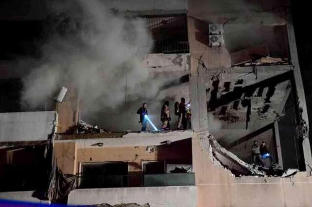 Hamas, İsrail'in Lübnan'daki ofislerine saldırısını kınadı