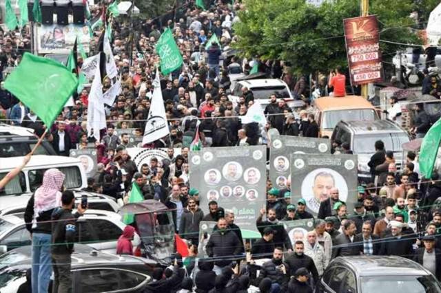 Hizbullah, Aruri suikastına tepki olarak ilk adımı attı: İsrail'in askeri üssüne roket yağdırdılar