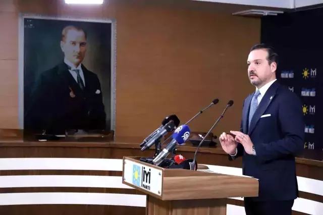 İYİ Parti'den, CHP lideri Özgür Özel'in Anayasa mitingi çağrısına yanıt: Katılmayacağız