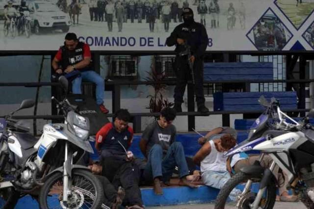 Ekvador'da çete operasyonunda 329 kişi gözaltına alındı