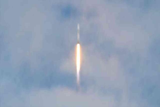 İlk Türk Astronot Alper Gezeravcı'nın uzaya fırlatıldığı anlar