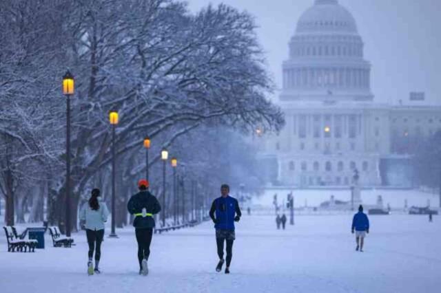 ABD'de kar fırtınası ve kutup soğuklarında hayatını kaybedenlerin sayısı 89'a yükseldi