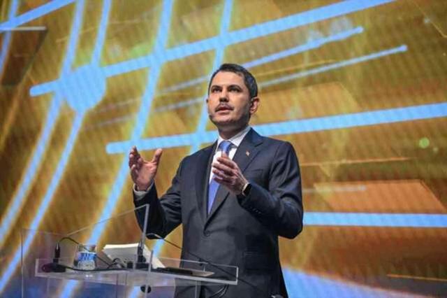 Murat Kurum, seçim vaatlerini açıklıyor