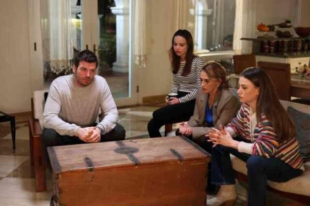 Aile dizisi final yaptı! Serenay Sarıkaya ve Kıvanç Tatlıtuğ'un vedası duygulandırdı