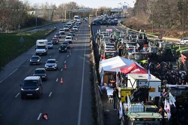Fransa Başbakanı Tarım Sektöründe Yeni Tedbirler Açıkladı