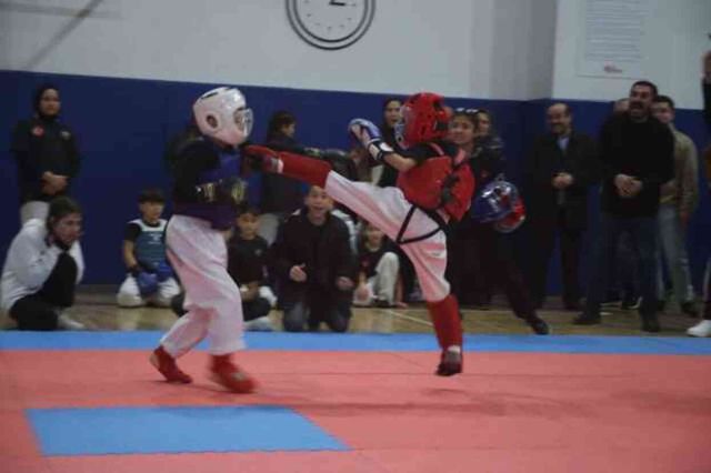 Türkiye Kempo Şampiyonası'nın heyecan verici açılışı İstanbul'da gerçekleşti