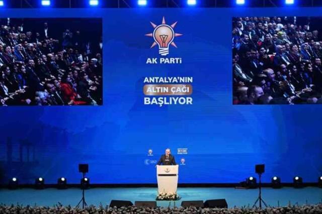 Erdoğan: Bay Kemal'i sırtından hançerlediler, Özgür Efendi'nin de dikkat etmesi lazım