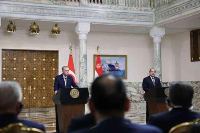 Mısır'a tarihi ziyaret! Cumhurbaşkanı Erdoğan ve Sisi, Gazze için ortak mesaj verdi