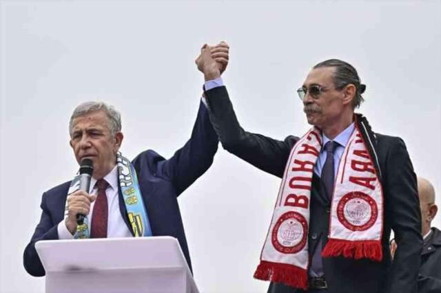 Özgür Özel, Erdal Beşikçioğlu'na ne dedi?