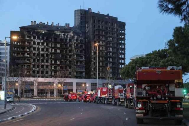 İspanya'da apartman yangınında can kaybı 10'a çıktı