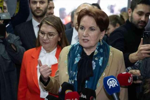 Akşener: CHP'nin jet jest isteme işleminden miden bulanıyor artık