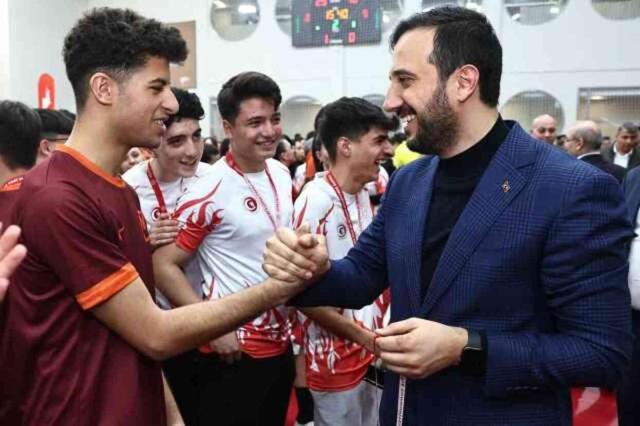 Abdullah Özdemir kimdir? AK Parti Bağcılar Belediye Başkan adayı Abdullah Özdemir kaç yaşında, nereli?