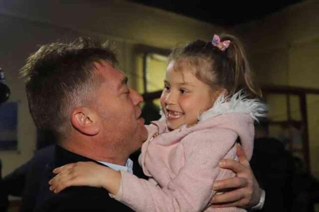 Uğur Demirezen kimdir? AK Parti İzmir- Bayındır Belediye Başkan adayı Uğur Demirezen kaç yaşında, nereli?