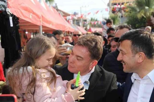 Uğur Demirezen kimdir? AK Parti İzmir- Bayındır Belediye Başkan adayı Uğur Demirezen kaç yaşında, nereli?