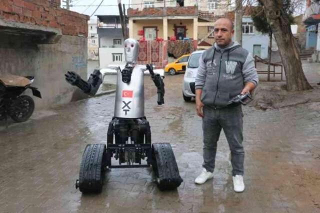 Siirtli kaşif, yapay zekalı robot asker üretti