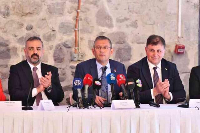 Özgür Özel: Romanları milletvekili olarak görevlendireceğiz