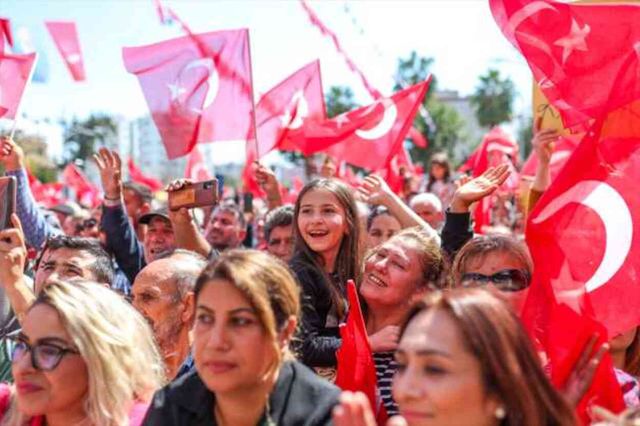 Zeydan Karalar adaylıktan çekiliyor mu? Adana Belediye Başkan adayı Zeydan Karalar neden adaylıktan çekilecek?