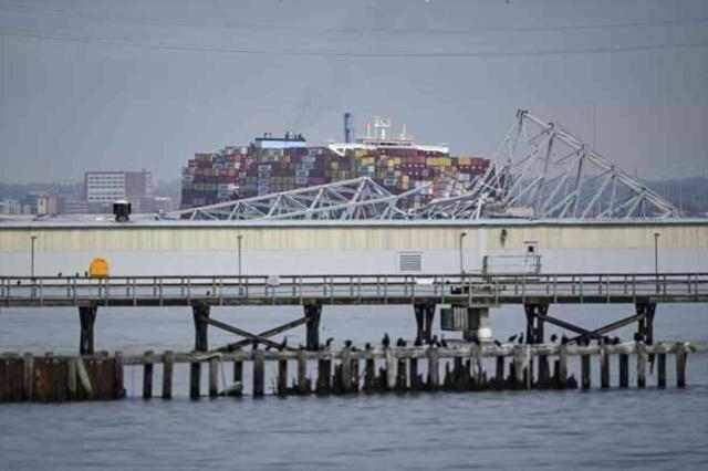 ABD'de Köprü Çökmesi: 2 Kişinin Cansız Bedenine Ulaşıldı